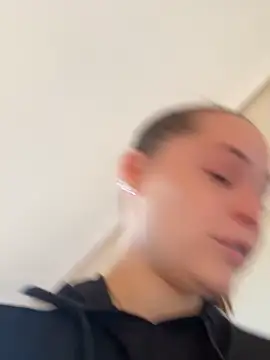 Snapshot of Wildmaca chatting on 12.03.25 Wildmaca online show from 12.03.25