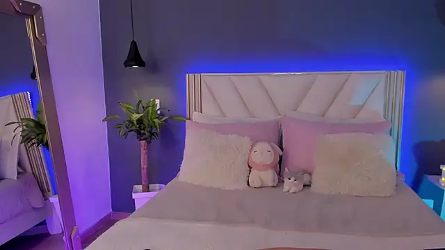 NaishaFord 1 online show from 04.07.26