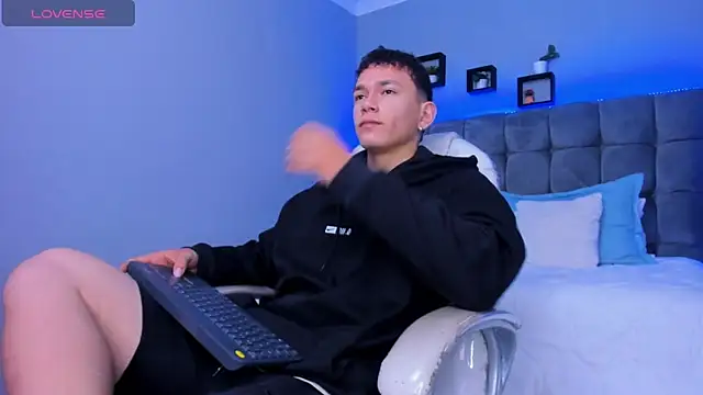 Thomas moon online show from 12.05.25