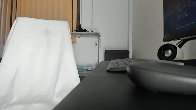 zincky2006 online show from 03.05.26