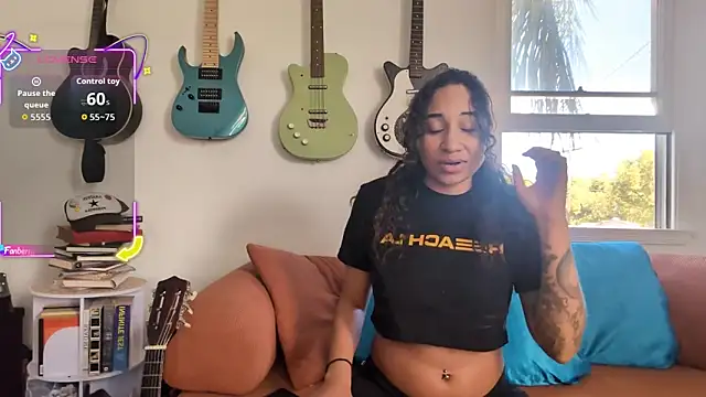 Snapshot of onlystrings chatting on 01.14.26 onlystrings online show from 01.14.26