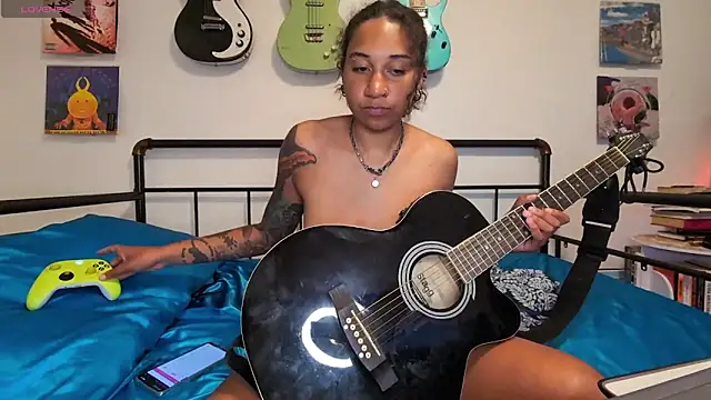 onlystrings online show from 04.01.26