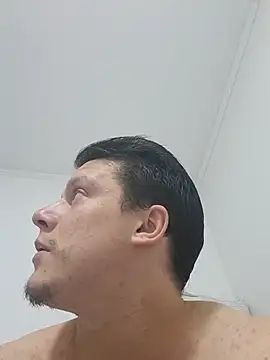 Snapshot of RAFAEL18-3_ chatting on 10.05.25 RAFAEL18-3 online show from 10.05.25