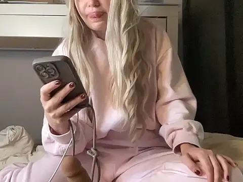 Wodkarella online show from 10.09.25