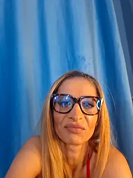 aellabeyonce online show from 10.25.25