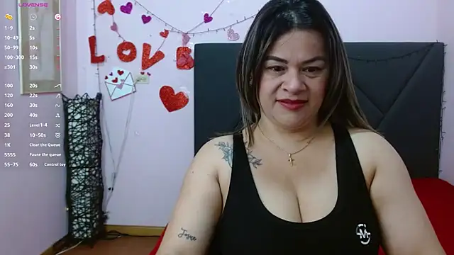 pamela echeverria online show from 05.06.26