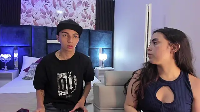 Snapshot of NickandAbby_ chatting on 03.26.26 NickandAbby online show from 03.26.26