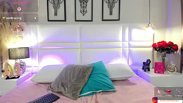 Viollet xoxo online show from 11.20.25