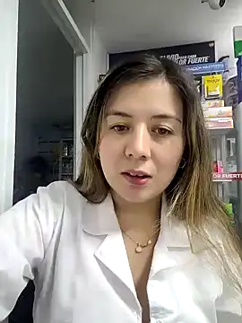 Sophie del Castillo online show from 10.25.25