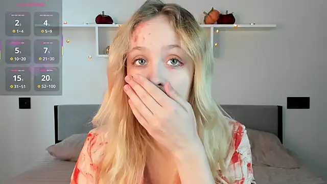 Snapshot of Julliakoill chatting on 11.01.25 Julliakoill online show from 11.01.25