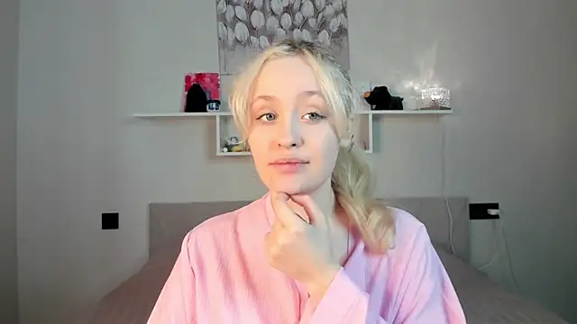 Snapshot of Julliakoill chatting on 02.06.26 Julliakoill online show from 02.06.26