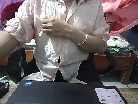 Snapshot of Xue_weng chatting on 03.29.26 Xue weng online show from 03.29.26