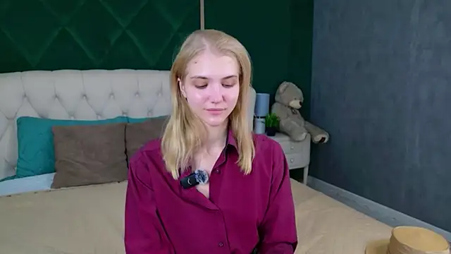 4example Chloe online show from 07.14.26