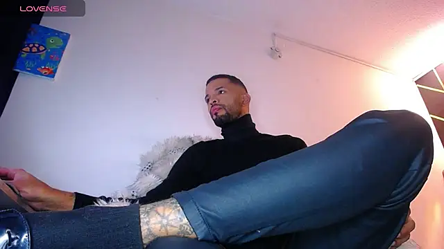 Snapshot of LickMyInk chatting on 02.22.26 LickMyInk online show from 02.22.26