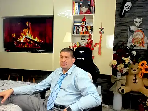 SpartacusDaddy48 online show from 03.10.26