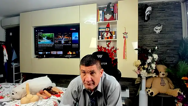 SpartacusDaddy48 online show from 04.08.26