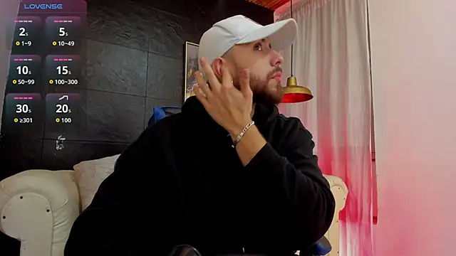 Maximo Wolff online show from 11.02.25