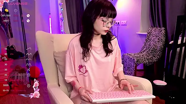 Misa Perfect online show from 11.15.25