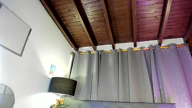 Snapshot of EmaaaBrown_ chatting on 09.21.25 EmaaaBrown online show from 09.21.25