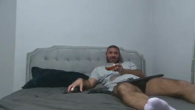 Bunnyela1 online show from 10.27.25