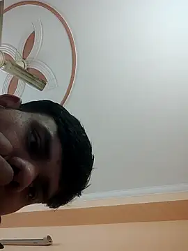 Snapshot of yr_Alex chatting on 12.18.25 yr Alex online show from 12.18.25