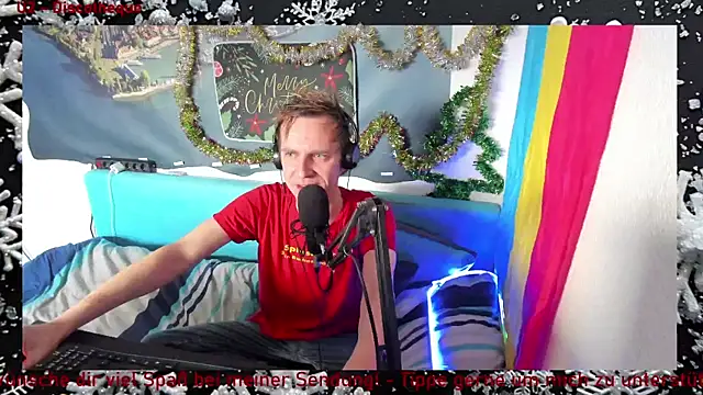 Snapshot of DaveLindau chatting on 12.23.25 DaveLindau online show from 12.23.25