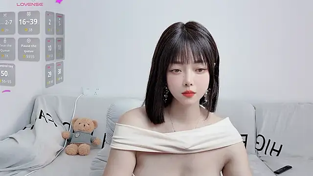 uikyy1 online show from 10.26.25