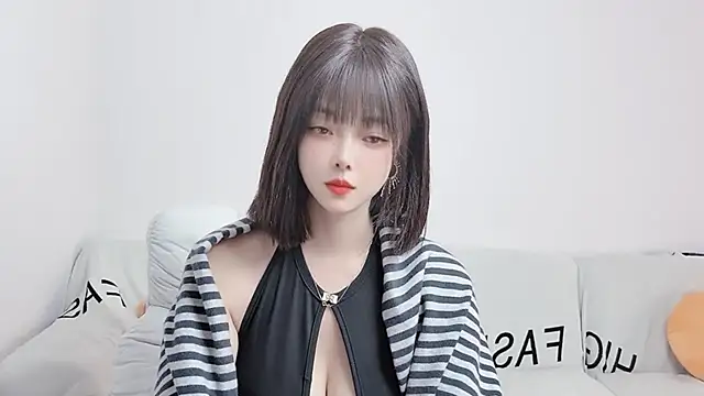 uikyy1 online show from 11.19.25