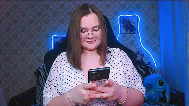 InLoveWithLife26 online show from 09.27.25