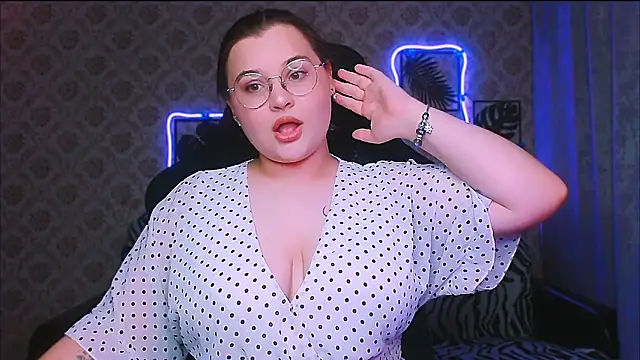 InLoveWithLife26 online show from 01.13.26