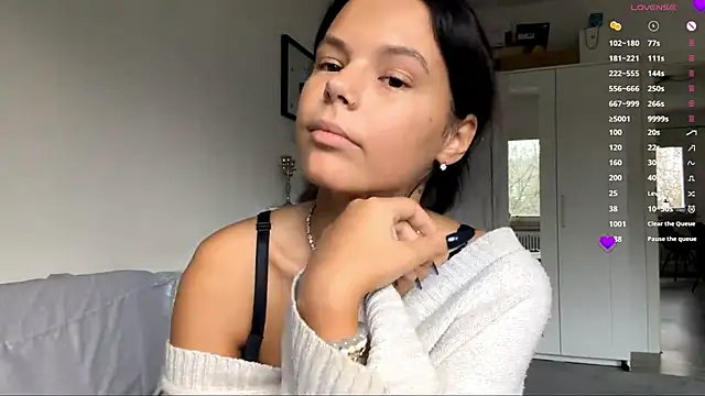 Snapshot of MaydaCornwall chatting on 12.05.25 MaydaCornwall online show from 12.05.25