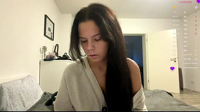 MaydaCornwall online show from 01.18.26