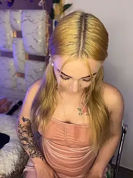 Sara Sophia420 online show from 05.14.26