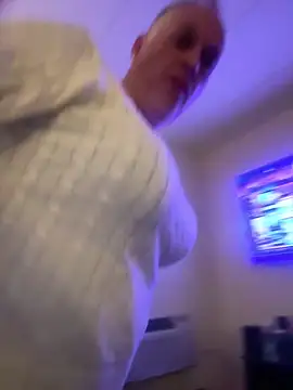 Tammyhoney1970 online show from 10.17.25