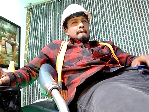 Snapshot of ElCaballeroNegro24 chatting on 10.02.25 ElCaballeroNegro24 online show from 10.02.25