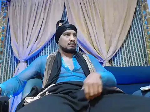 Snapshot of ElCaballeroNegro24 chatting on 10.11.25 ElCaballeroNegro24 online show from 10.11.25