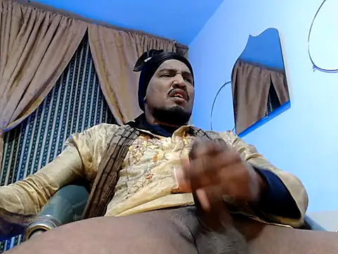 Snapshot of ElCaballeroNegro24 chatting on 10.21.25 ElCaballeroNegro24 online show from 10.21.25