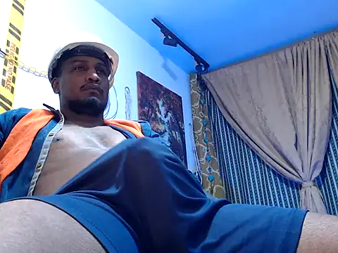 Snapshot of ElCaballeroNegro24 chatting on 10.28.25 ElCaballeroNegro24 online show from 10.28.25