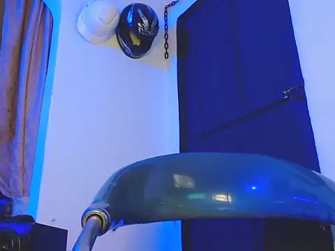 Snapshot of ElCaballeroNegro24 chatting on 12.05.25 ElCaballeroNegro24 online show from 12.05.25