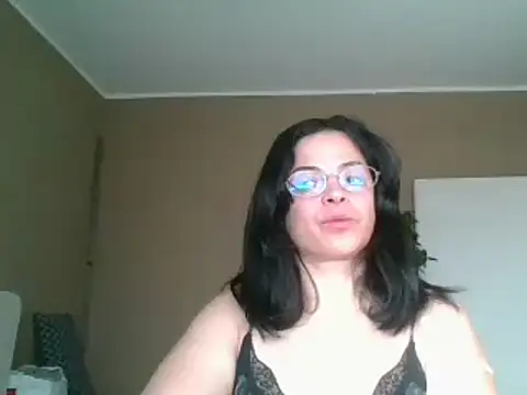 ITALIANASISIXX online show from 04.15.26