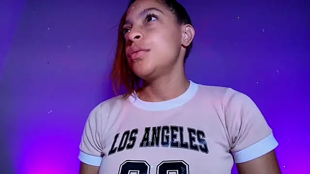 Snapshot of m_rosee chatting on 11.27.25 m rosee online show from 11.27.25