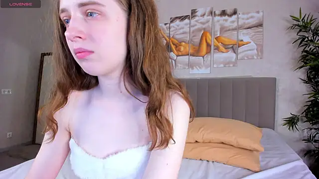 Camilla Kelly online show from 04.05.26