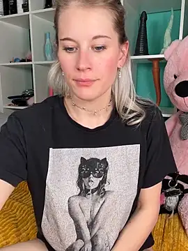 Snapshot of TheRealJessyLey chatting on 04.29.26 TheRealJessyLey online show from 04.29.26