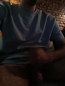 Snapshot of AdilKayac chatting on 11.27.25 AdilKayac online show from 11.27.25