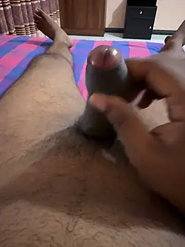 Snapshot of creepy7boy chatting on 11.30.25 creepy7boy online show from 11.30.25