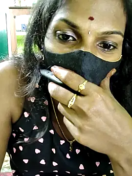 Honey rosetamil online show from 10.25.25