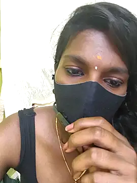 Snapshot of Honey_rosetamil chatting on 04.18.26 Honey rosetamil online show from 04.18.26