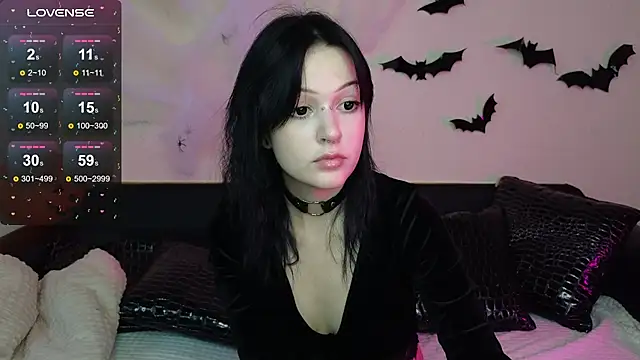 Snapshot of mimi_purrs chatting on 10.26.25 mimi purrs online show from 10.26.25