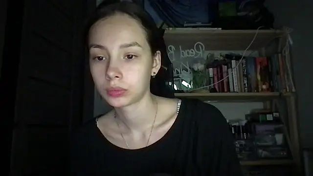 Yuna5343 online show from 10.16.25