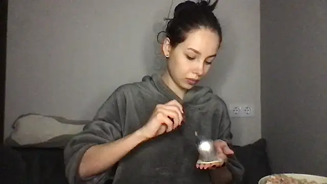 Yuna5343 online show from 01.10.26